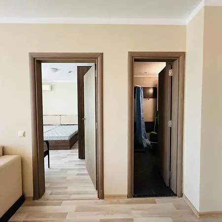 Sunny Plaza 54 Two Bedroom Apartment Slantschew brjag